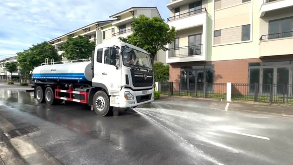 Dịch vụ tưới nước rửa đường tphcm dich-vu-tuoi-nuoc-rua-duong-tphcm